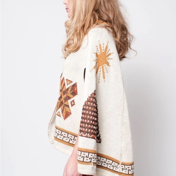Vintage Tribal Knit Cape Poncho – Cream & Brown with Pyramid Motif One Size - Picture 4 of 10